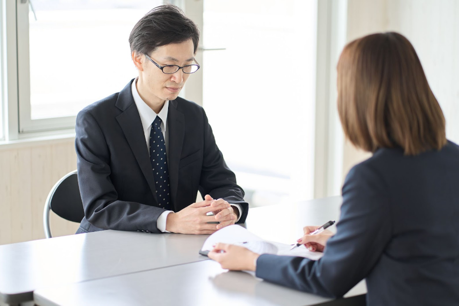 Why Structured Thinking is Key to Succeeding in Case Interviews